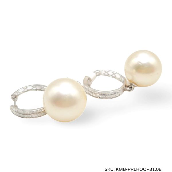 #TheSALE | Pearl Baguette Diamond Earring 18kt Online