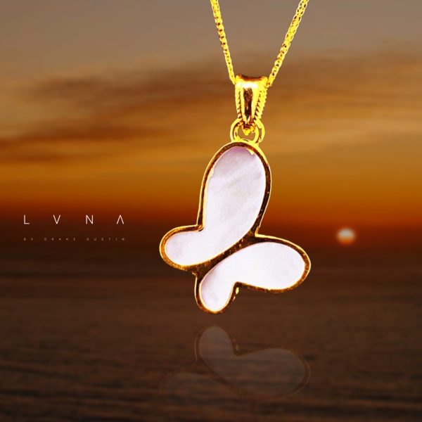 RABIYA | Golden Mother Of Pearl Butterfly Pendant Necklace 18kt Online Sale