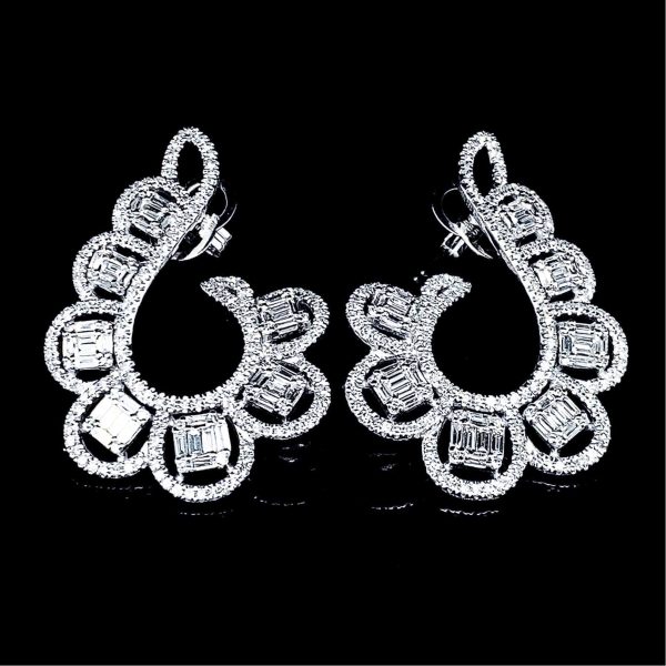 PREORDER | Statement Overlap Diamond Earrings 14kt Supply