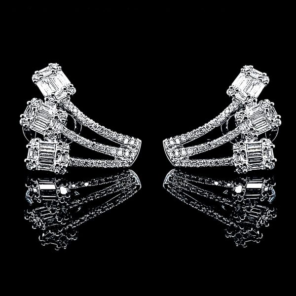 PREORDER | Statement Cluster Shape Crossing Points Creolle Diamond Earrings 14kt For Sale