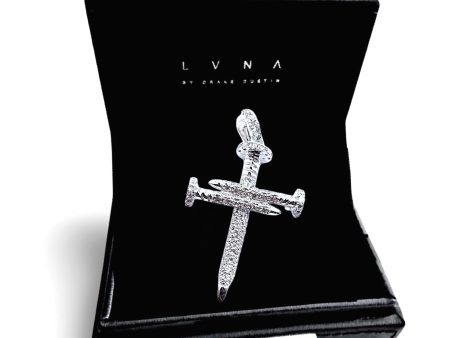 #LVNA2024 | Cross Nail Paved Pendant Diamond Necklace 18kt Online