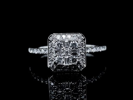 Square Paved Diamond Ring 18kt For Sale