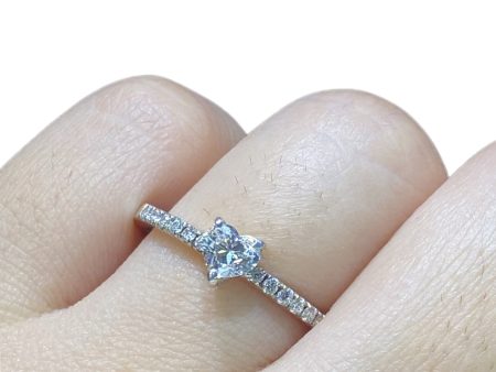 VANA | 0.32cts G VVS2 Heart Paved Band Diamond Engagement Ring 14kt White Gold Discount