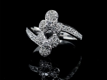 PREORDER | Trio Round Diamond Ring 18kt For Sale