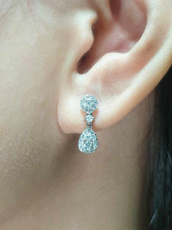 Round Pear Diamond Earrings 18kt Supply