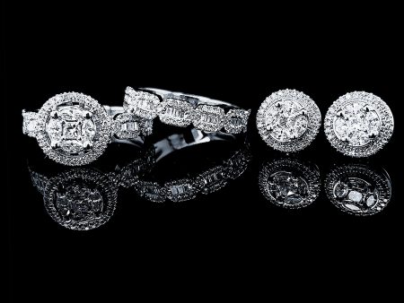 PREORDER | Round Invisible Setting Paved Baguette Diamond Jewelry Set 14kt Online now